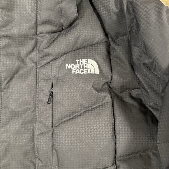 The North Face Women’s 600 Down Insulated Puffer Jacket Size M Black Winter Coat - Picture 3 of 10